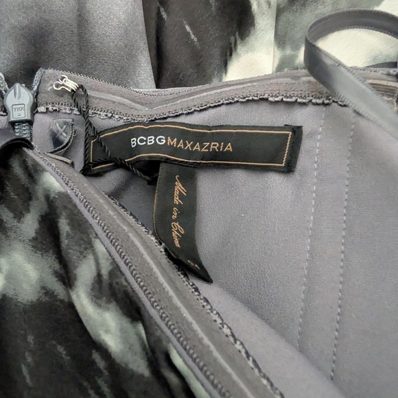 BCBGMaxAzria Strapless Black and Gray Abstract Print Dress - Picture 4 of 8